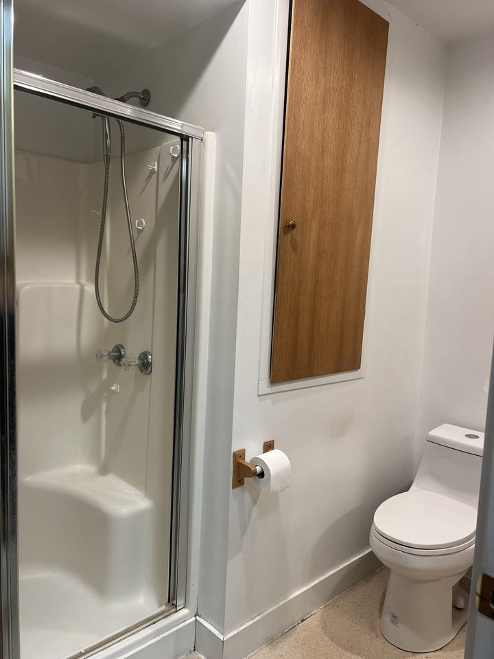 863 Atherton Ave #NA - Photo 6 of 12