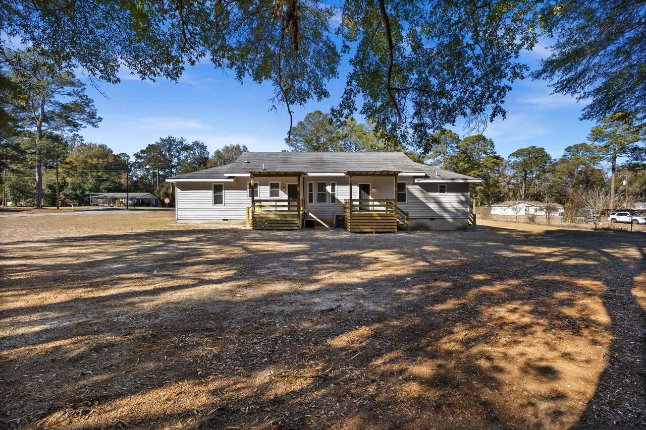 501 E 4th St - Photo 5 of 30