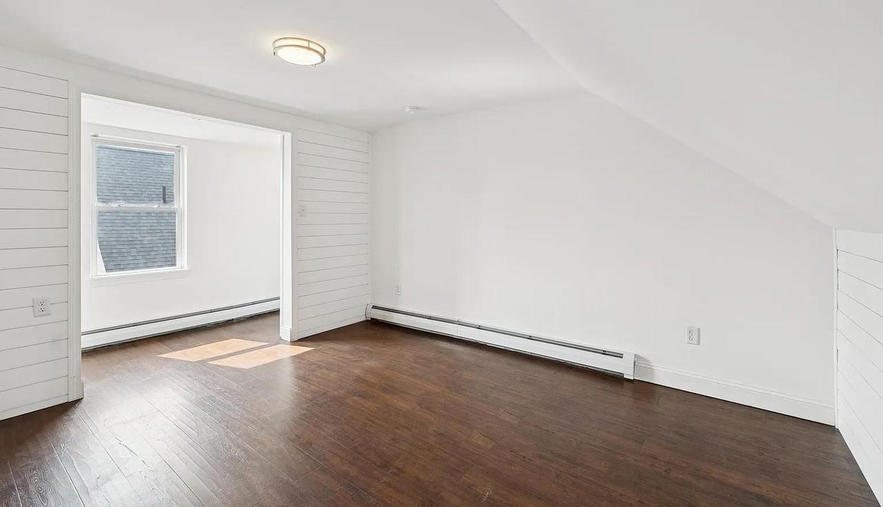 13 Atlantic St - Photo 5 of 20