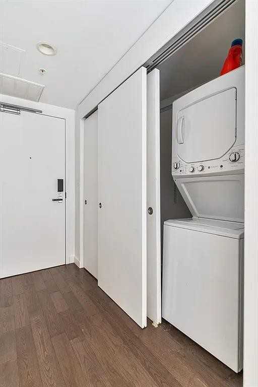 126 Salem St - Photo 5 of 20