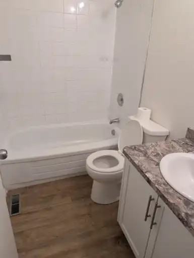 4 Pan Am St #4B - Photo 6 of 10