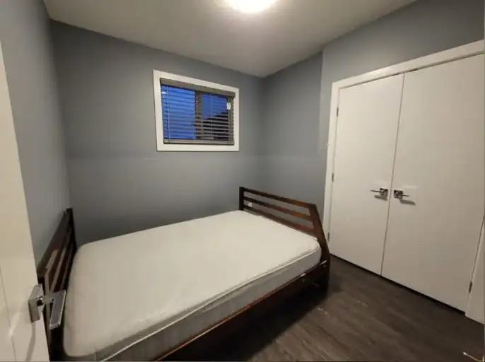 158 Burgess Cres #1 - Photo 5 of 22