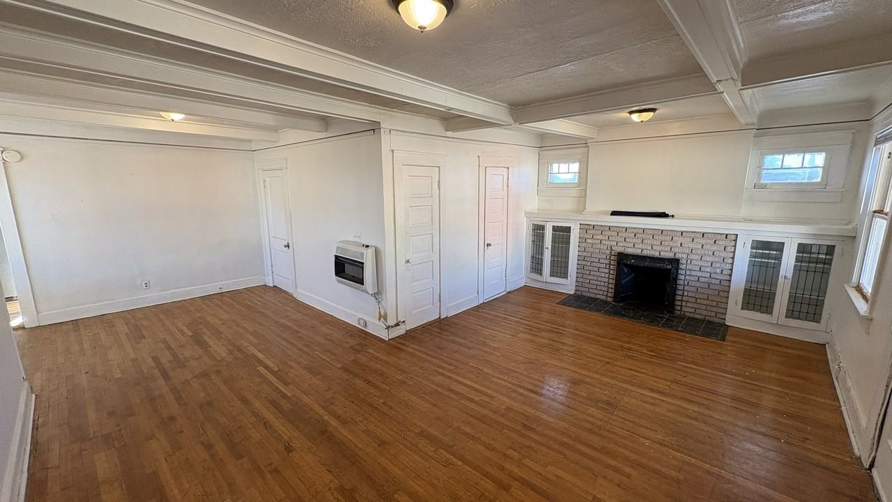 822 Prospect St - Photo 2 of 24