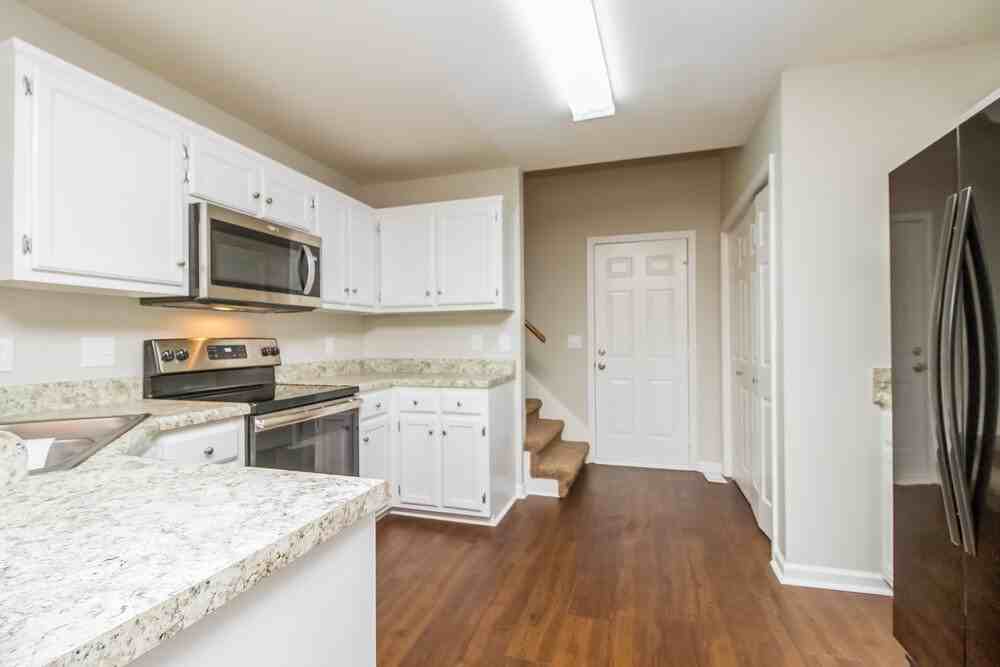 5333 Roxborough Pass - Photo 5 of 17