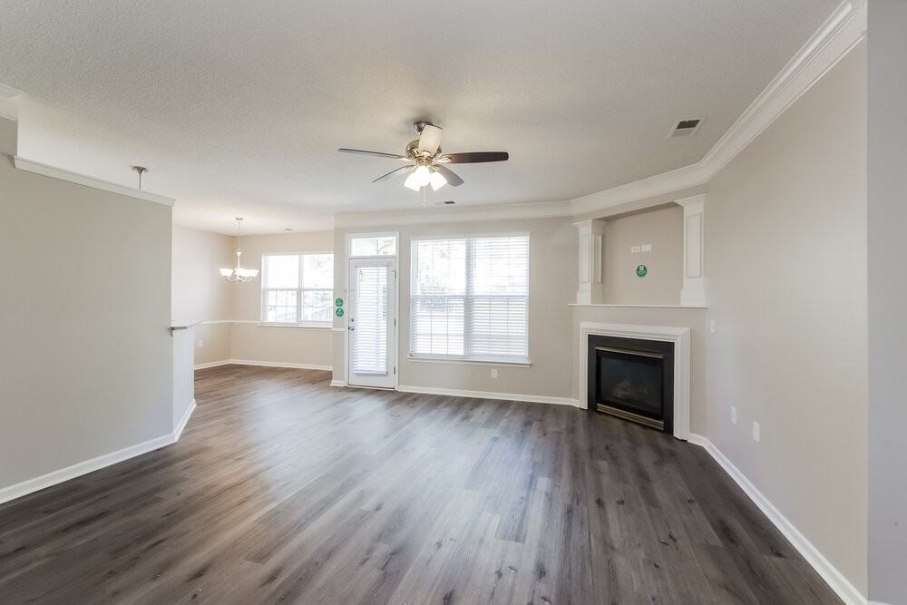 7021 Chieftain Dr - Photo 4 of 15