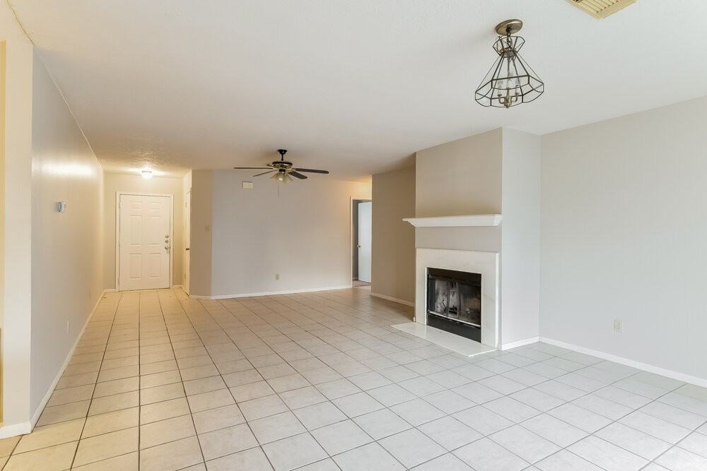 28907 Binefield St - Photo 5 of 15