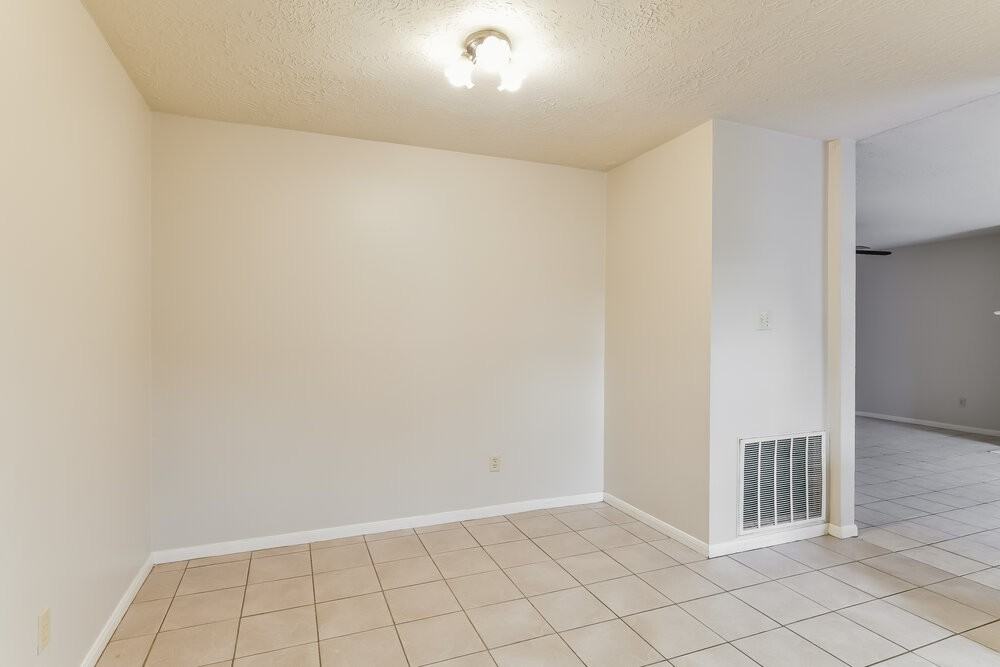 28907 Binefield St - Photo 6 of 15