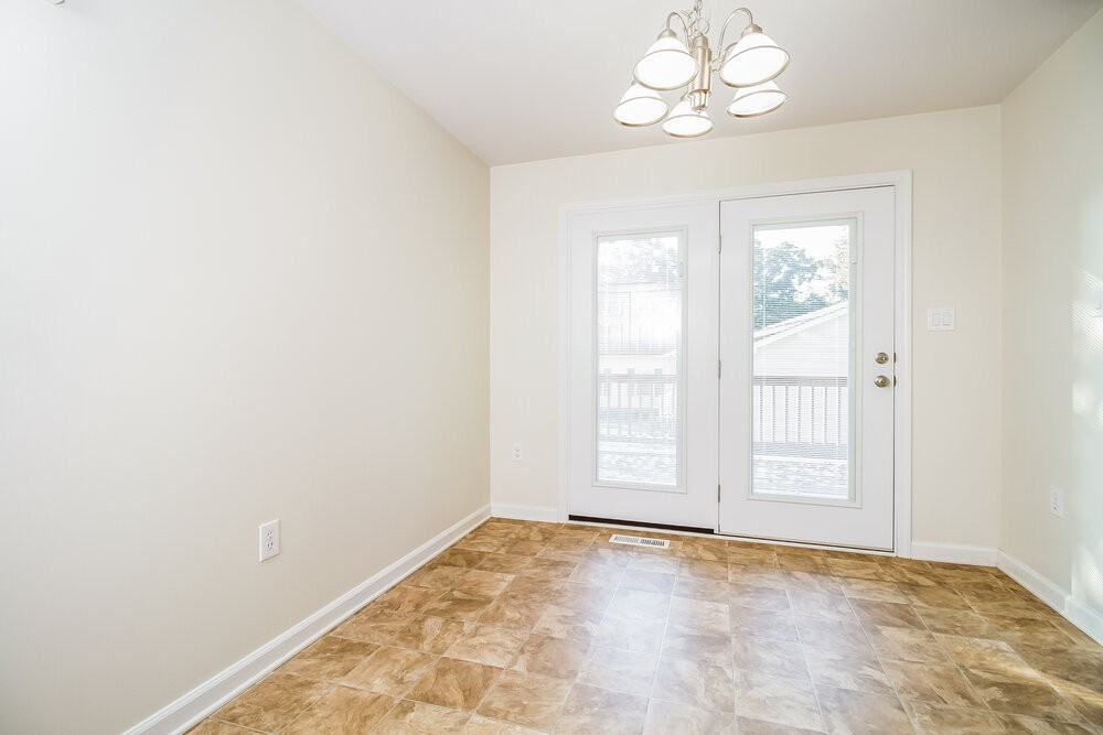 401 Wildwood Dr - Photo 4 of 15