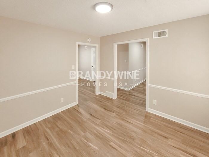 6752 Seven Valley Dr - Photo 3 of 32