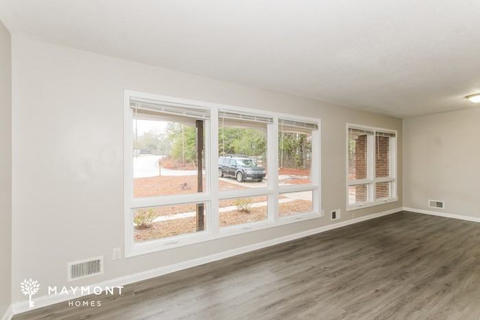 2324 Old Field Rd - Photo 6 of 13