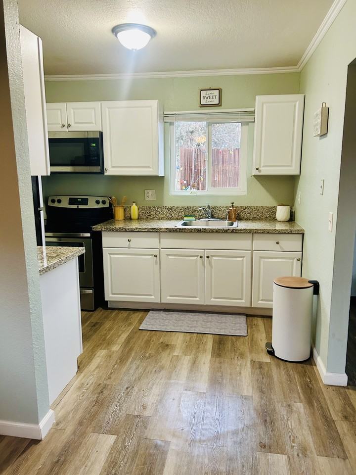 1169 N. Escondido Blvd. - Photo 7 of 19