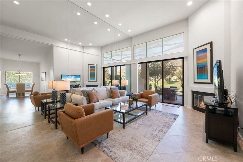 54829 Oakhill - Photo 6 of 38