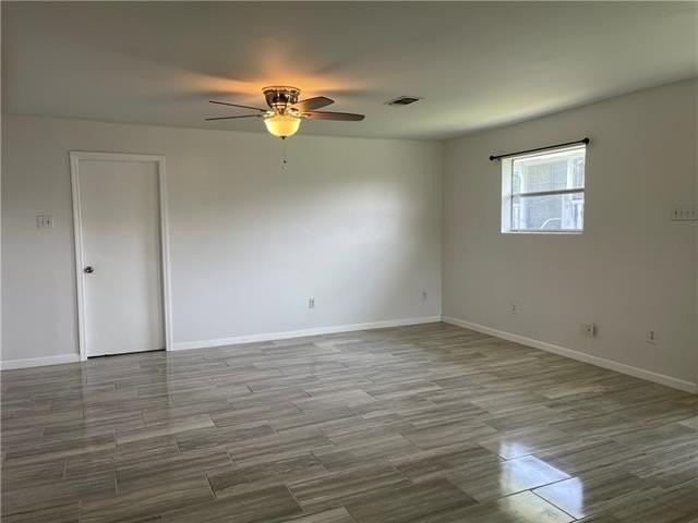 606 Saint Rose Ave - Photo 7 of 19