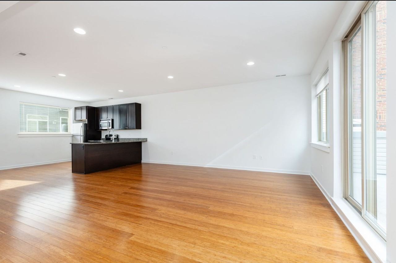 1221 Mount Vernon Street #210 - Photo 3 of 13