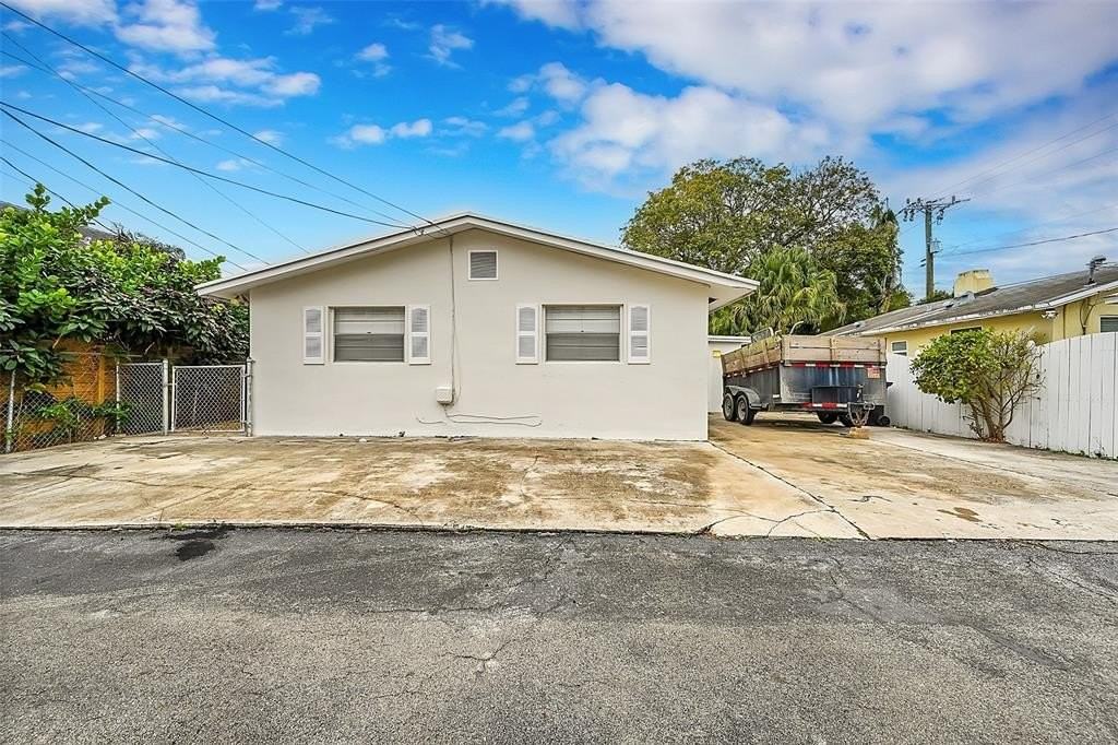 604 Sw 6th Ave - Photo 2 of 30