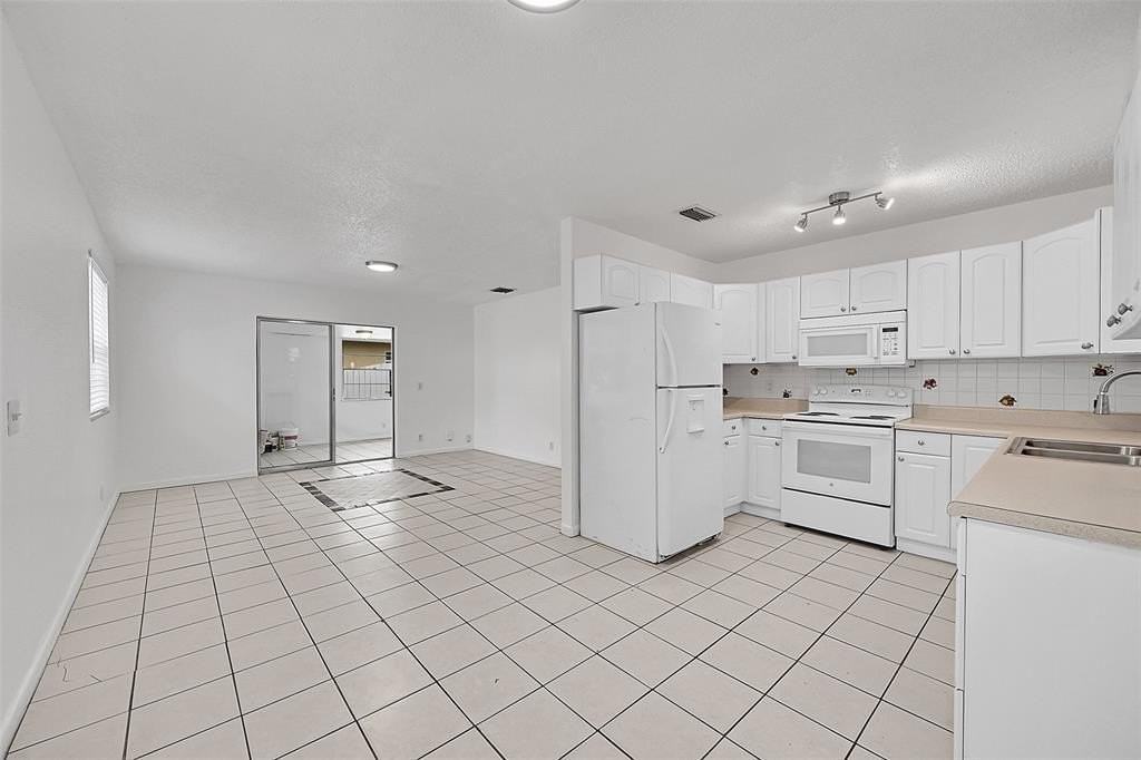 604 Sw 6th Ave - Photo 7 of 30