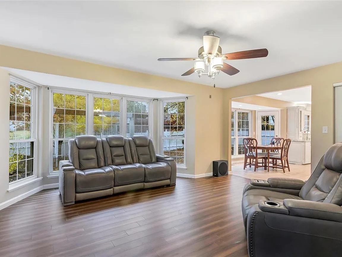 4829 Christoble Drive - Photo 5 of 20