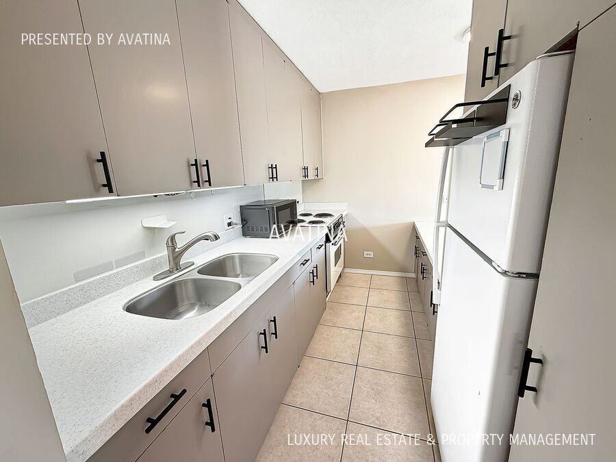 1511 Nuuanu Ave #429 - Photo 6 of 27