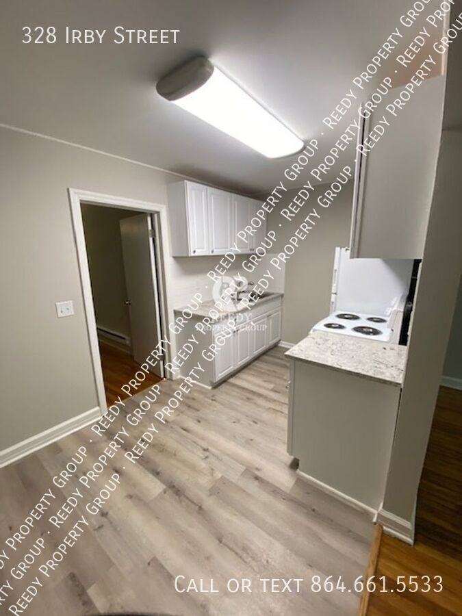 328 Irby St - Photo 3 of 7