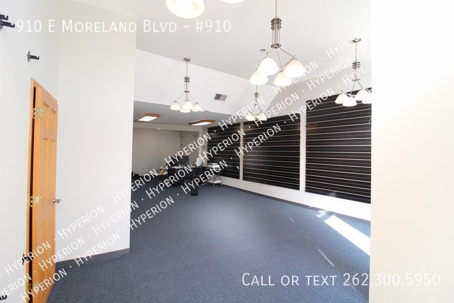 910 E Moreland Blvd #910 - Photo 2 of 10