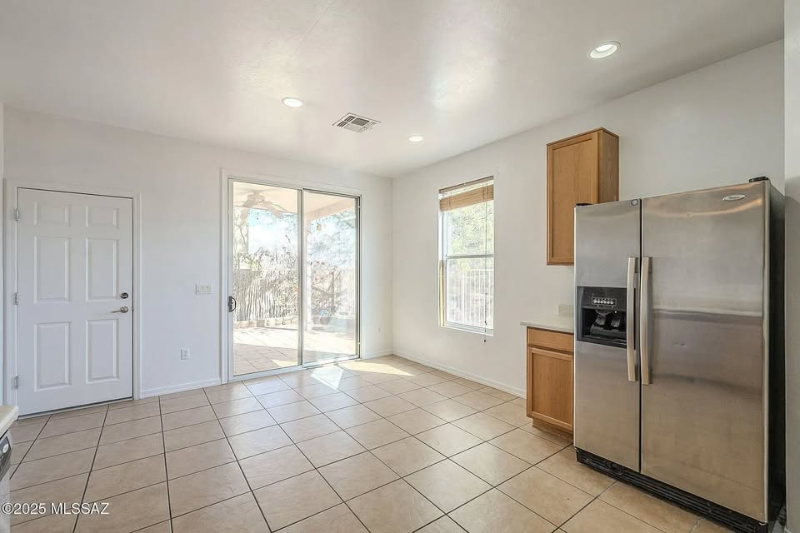 1053 S Pantano Overlook Dr - Photo 5 of 23