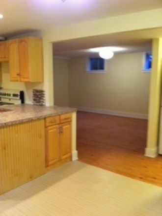 231 S Whitcomb St #B - Photo 3 of 8