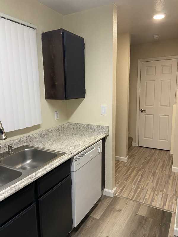 99701 Fairbanks St #B - Photo 6 of 20