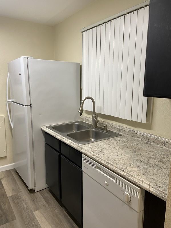 99701 Fairbanks St #B - Photo 7 of 20