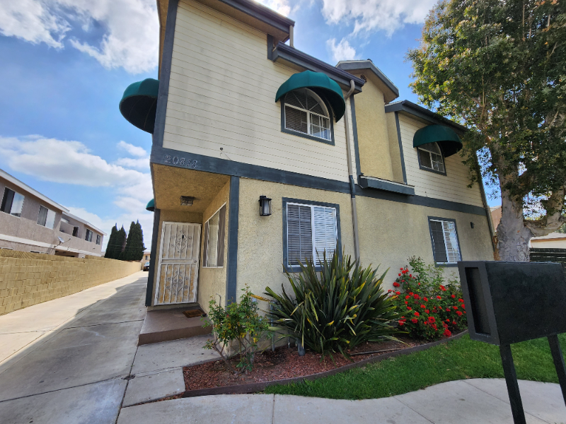 20818 Harvard Blvd #1 - Photo 3 of 17