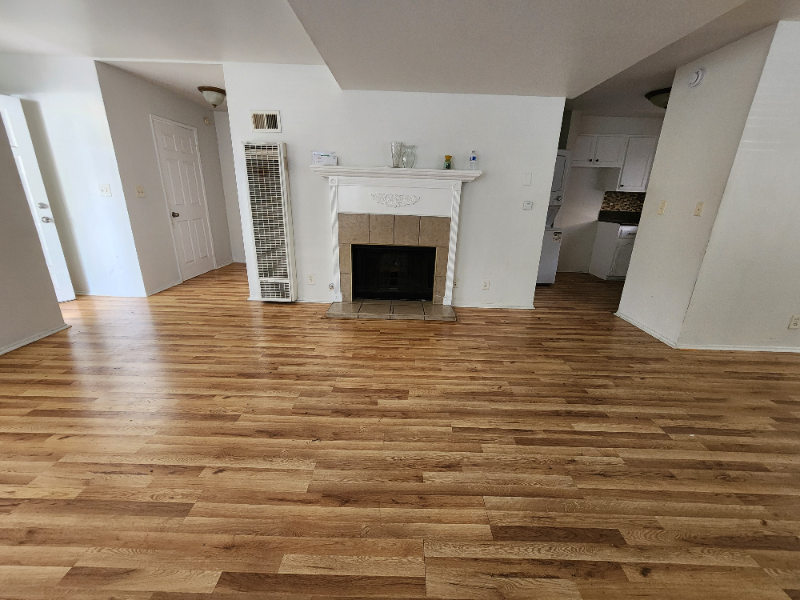 20818 Harvard Blvd #1 - Photo 4 of 17