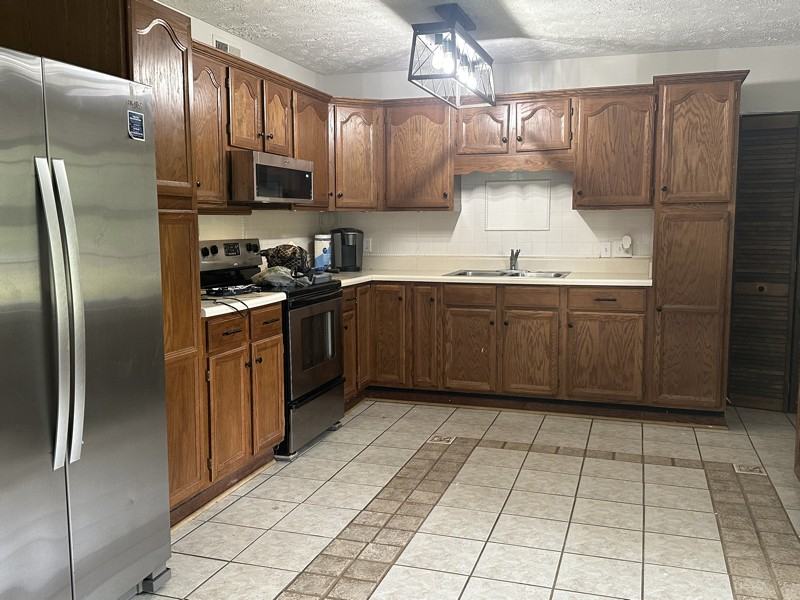 3301 Rhodhiss Ct - Photo 6 of 23