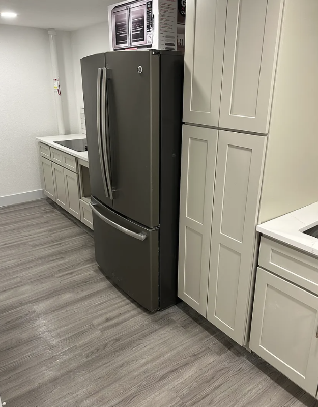 1370 S Meade St - Photo 5 of 13