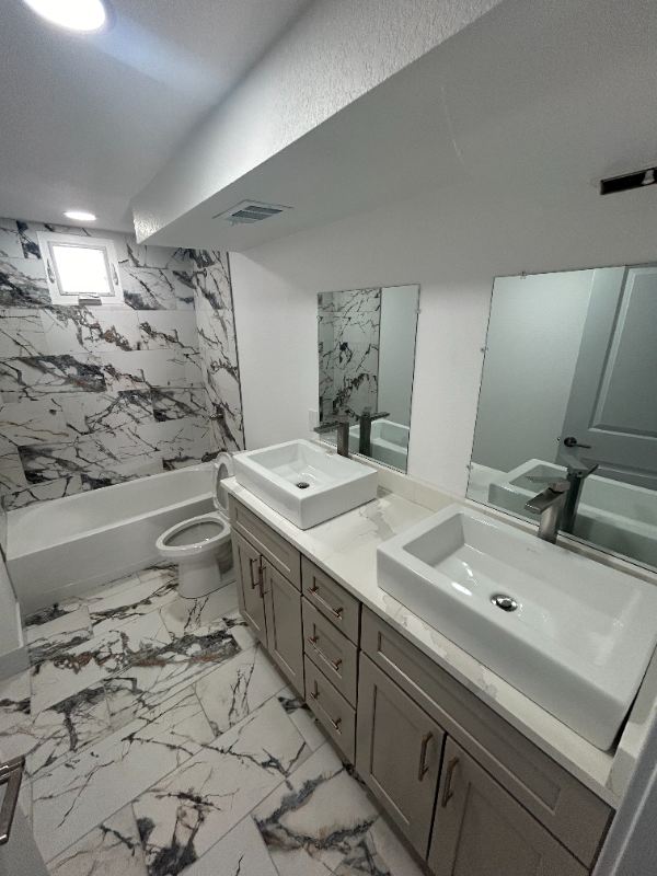 1370 S Meade St - Photo 7 of 13