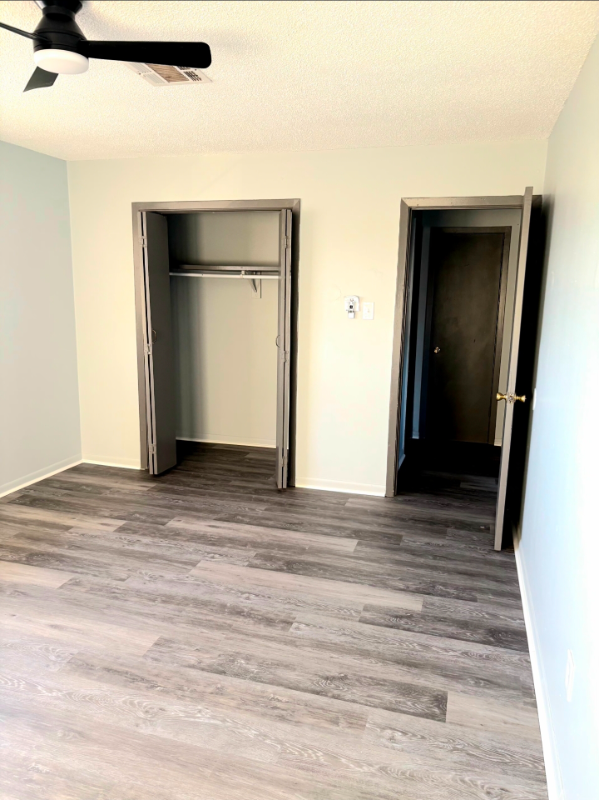 3613 Euclid St #201 - Photo 3 of 9