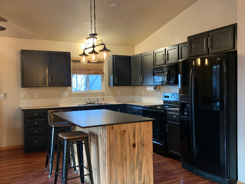 3916 Eagles Nest Dr - Photo 2 of 13