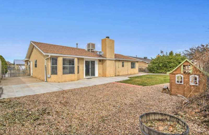 856 Lancelot St Sw - Photo 5 of 27