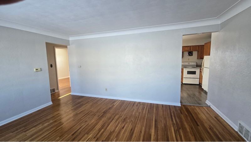 1920 Pickle Rd - Photo 4 of 12