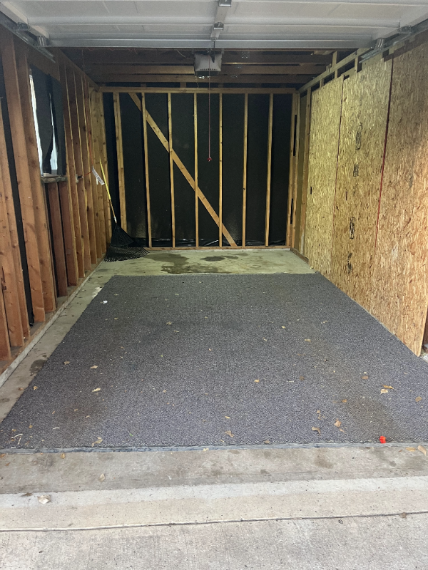 4710 Lincoln St - Photo 6 of 10