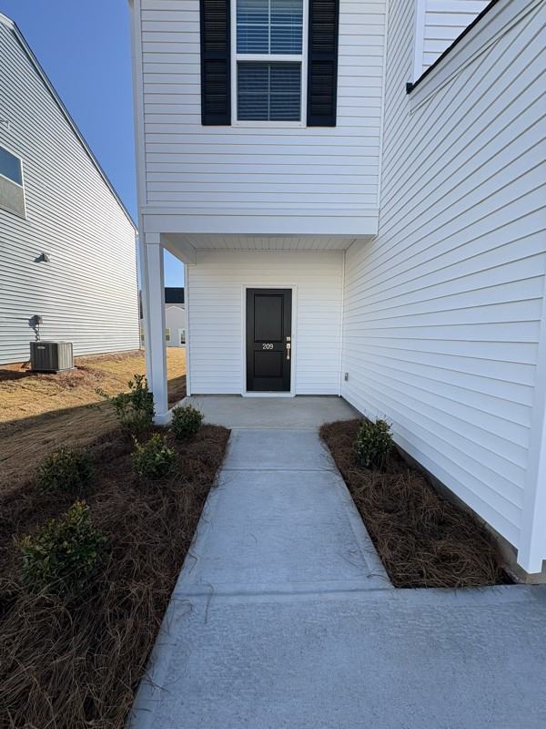 209 Braxton Dr - Photo 2 of 20