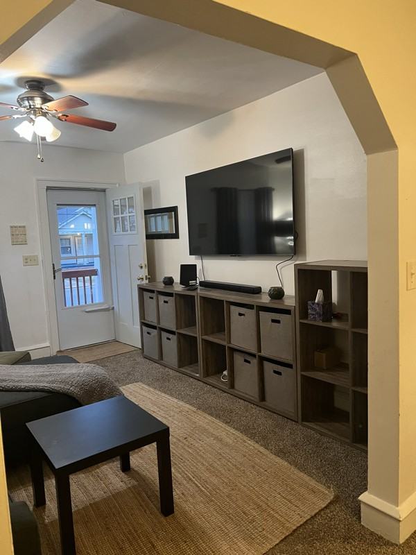 381 Leeland Ave - Photo 5 of 21