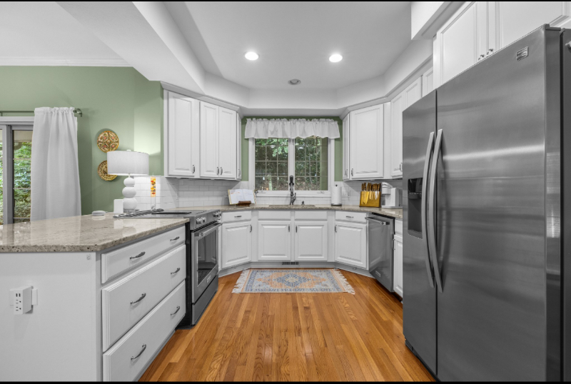 42 Surrey Run - Photo 6 of 20