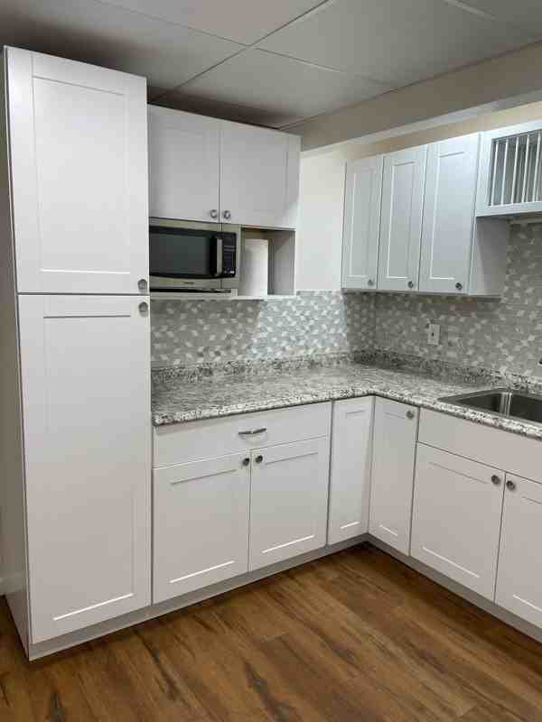 214 Eagle Ave - Photo 3 of 17