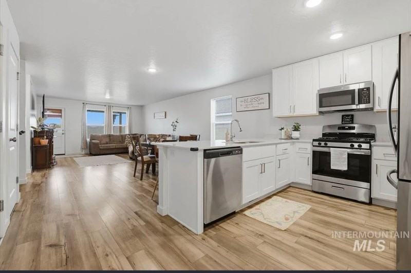 3225 E Mossy Rock Ct - Photo 6 of 15