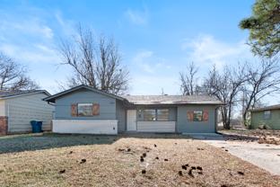 1304 Pinewood Ct - Photo 1 of 1