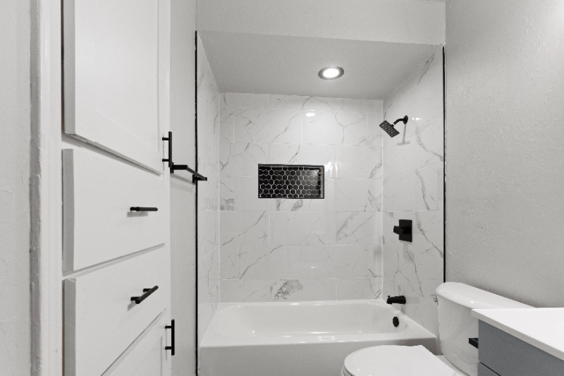 1304 Pinewood Ct - Photo 5 of 20