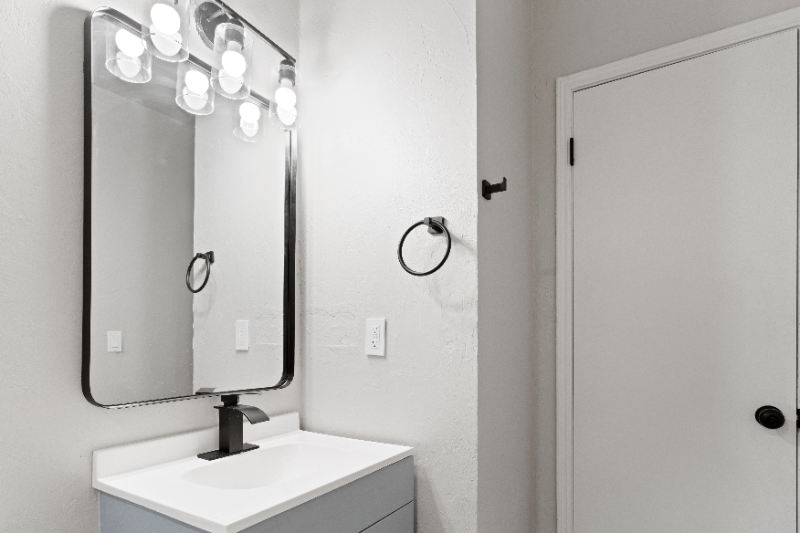 1304 Pinewood Ct - Photo 6 of 20