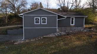 305 Iroquois Ln - Photo 1 of 1