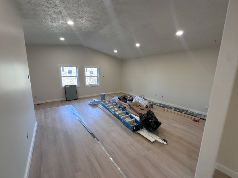 305 Iroquois Ln - Photo 2 of 11