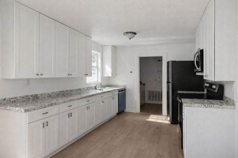 640 Jasmine Rd - Photo 3 of 10