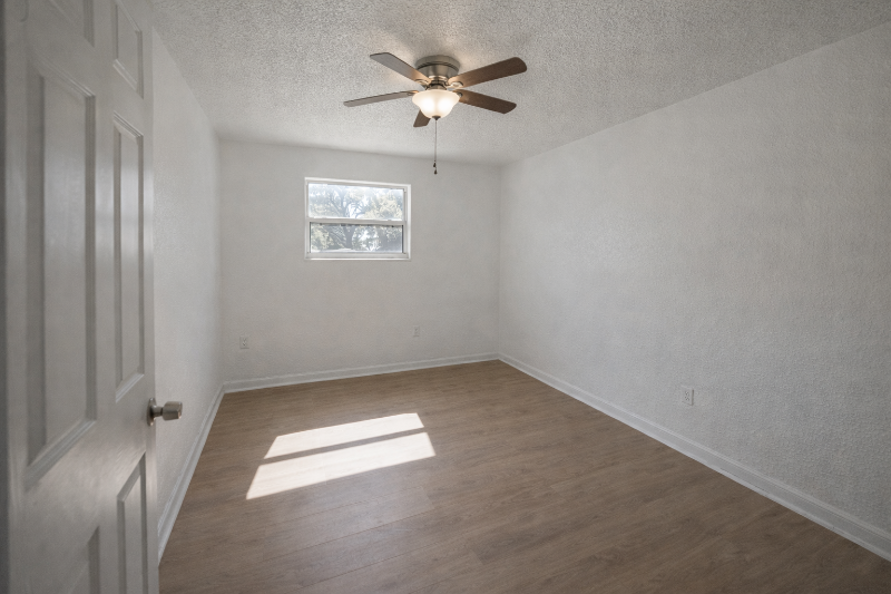 640 Jasmine Rd - Photo 6 of 10